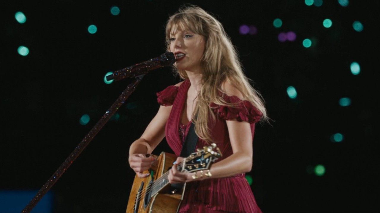 Taylor Swift Seemed To Nod At Travis Kelce Romance With New Mashup Of Surprise  Songs At The Eras Tour, And Swifties Are Living For The Lyrics | Cinemablend