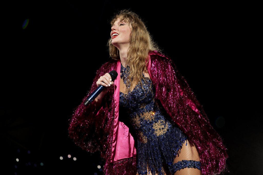  Taylor Swift performs during "Taylor Swift | The Eras Tour" at the National Stadium on March 02, 2024 in Singapore.